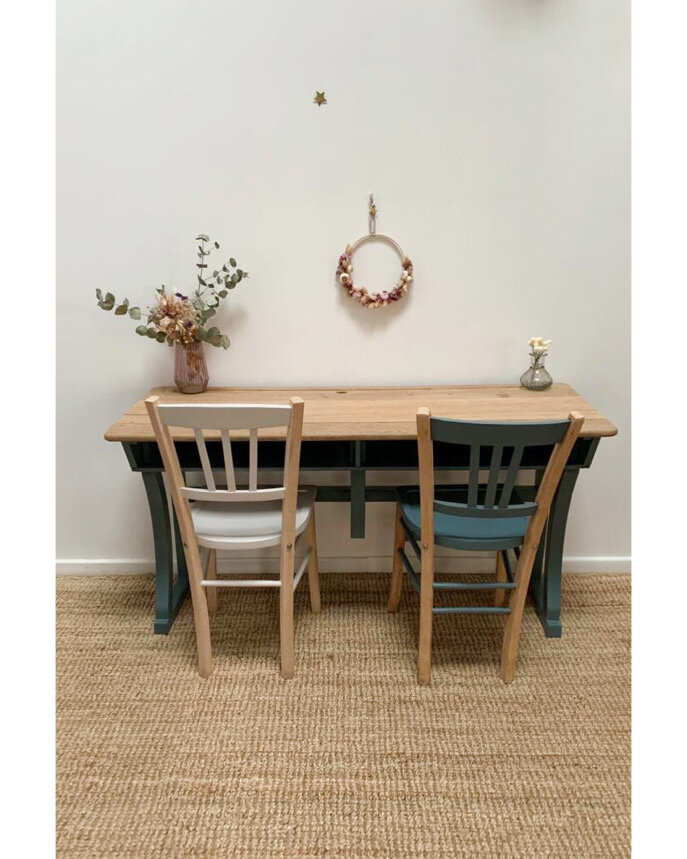 bureau d'écolier double temps de bottes 2