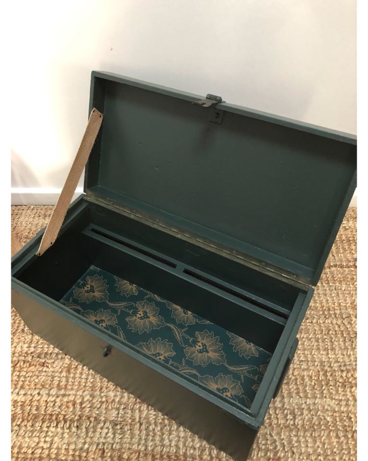 caisse à outils rose 1