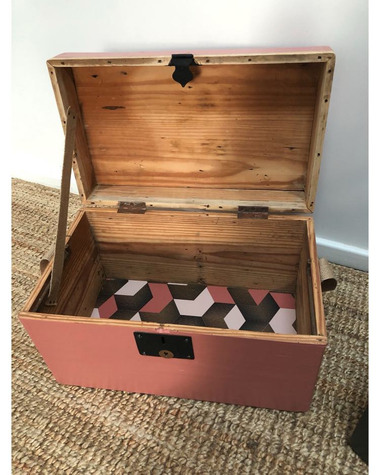 caisse à outils rose 1