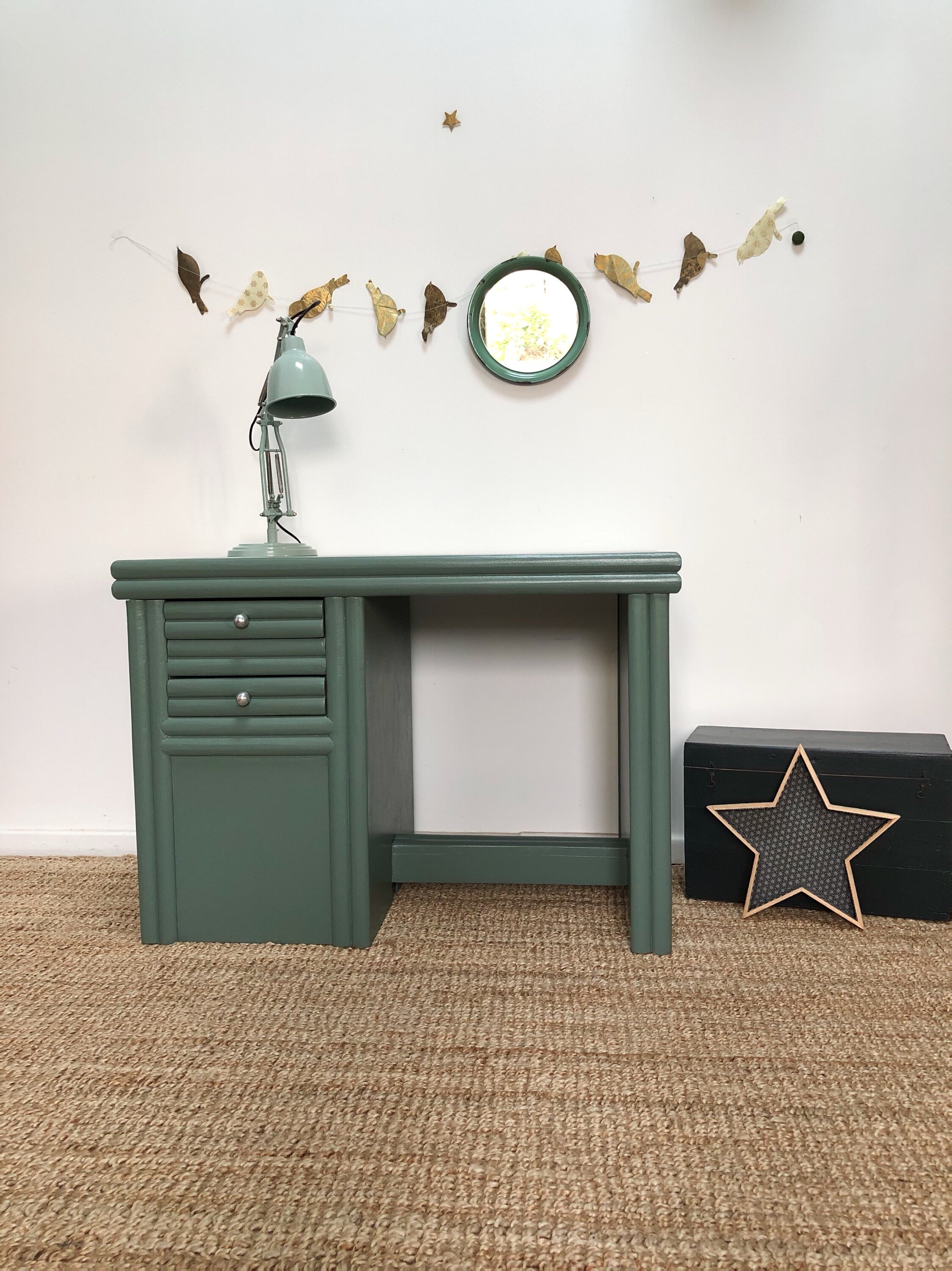 Bureau Green Smoke 4