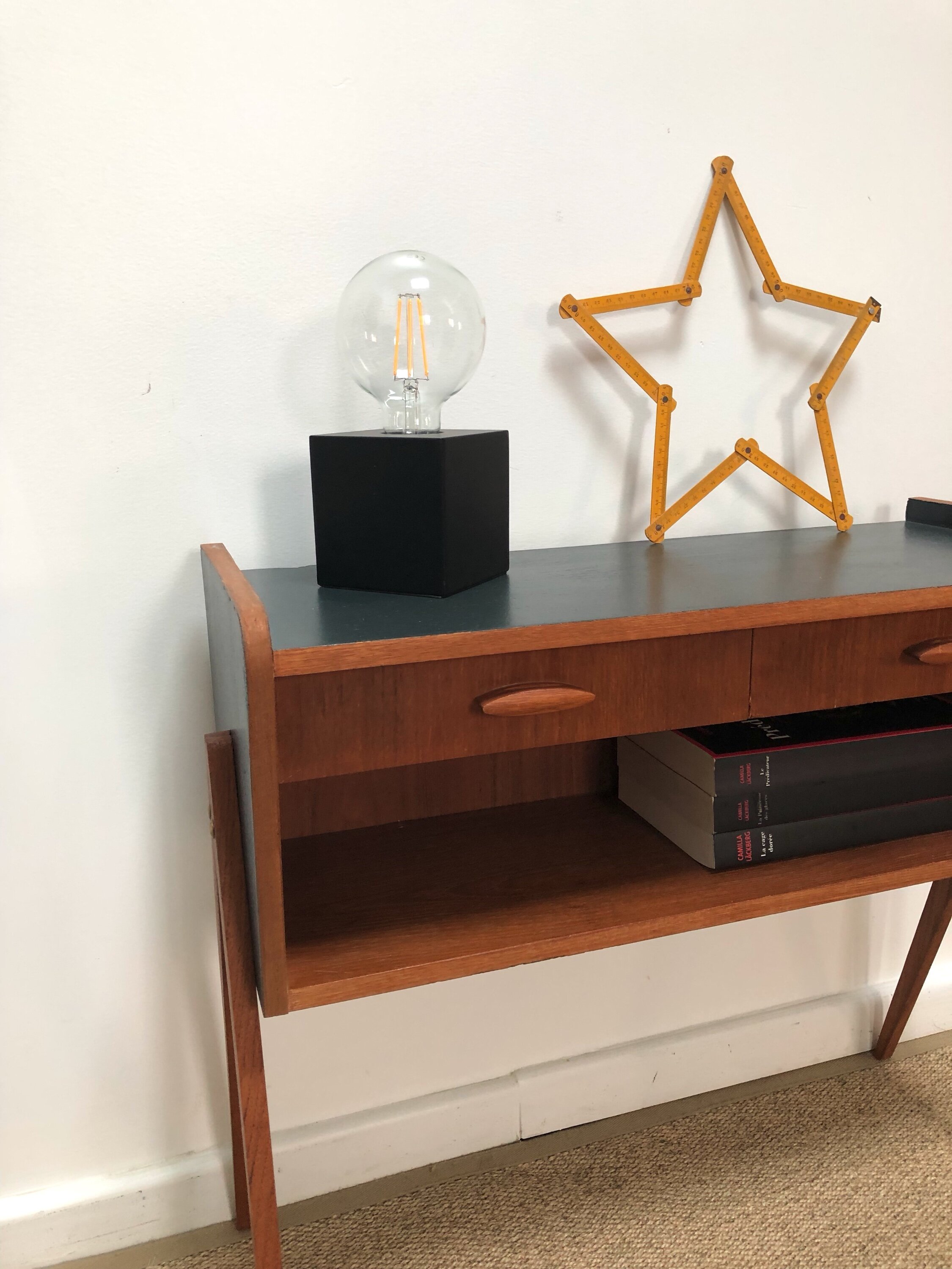 Petit meuble scandinave 1