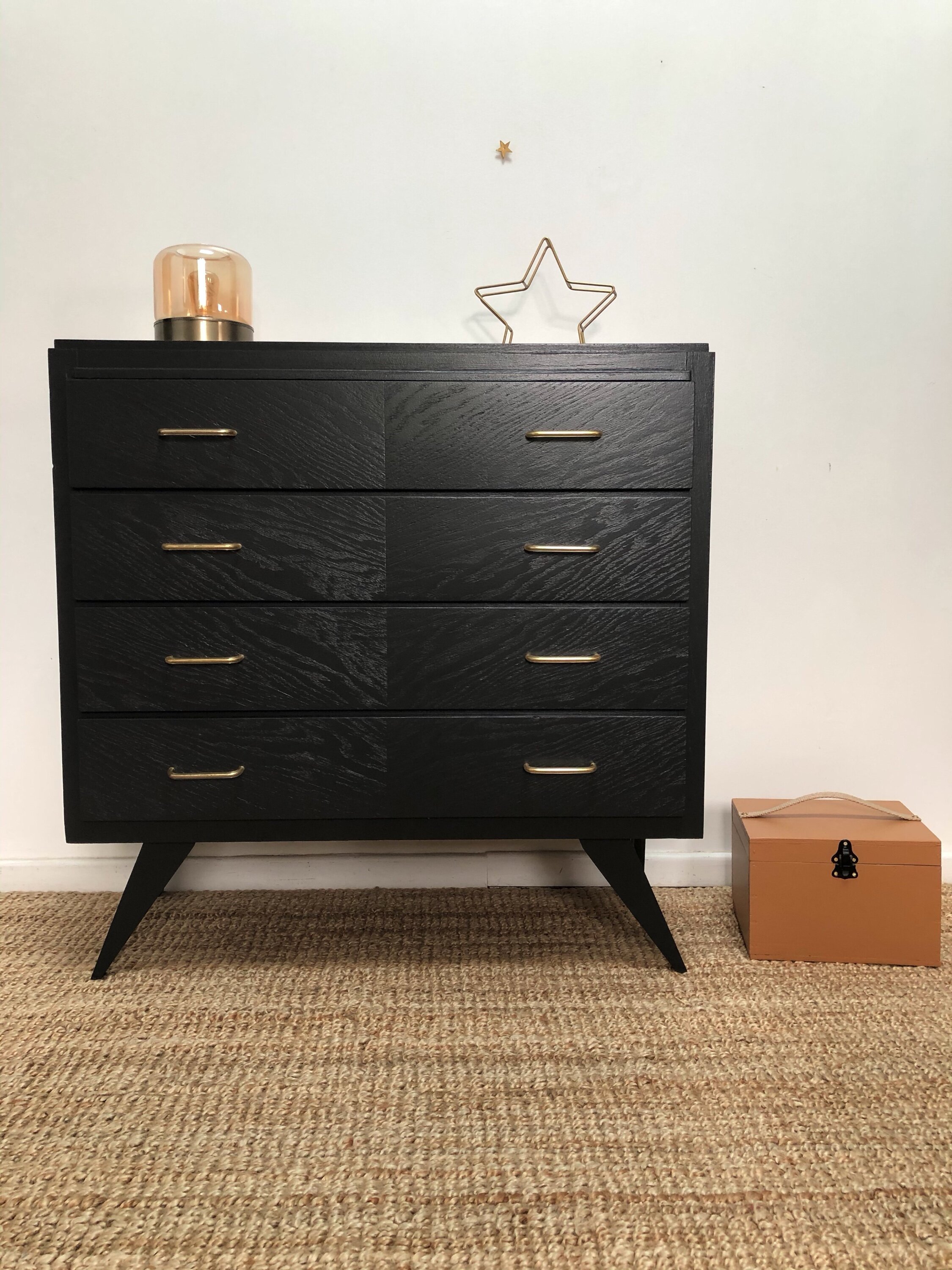 commode black pieds compas 1