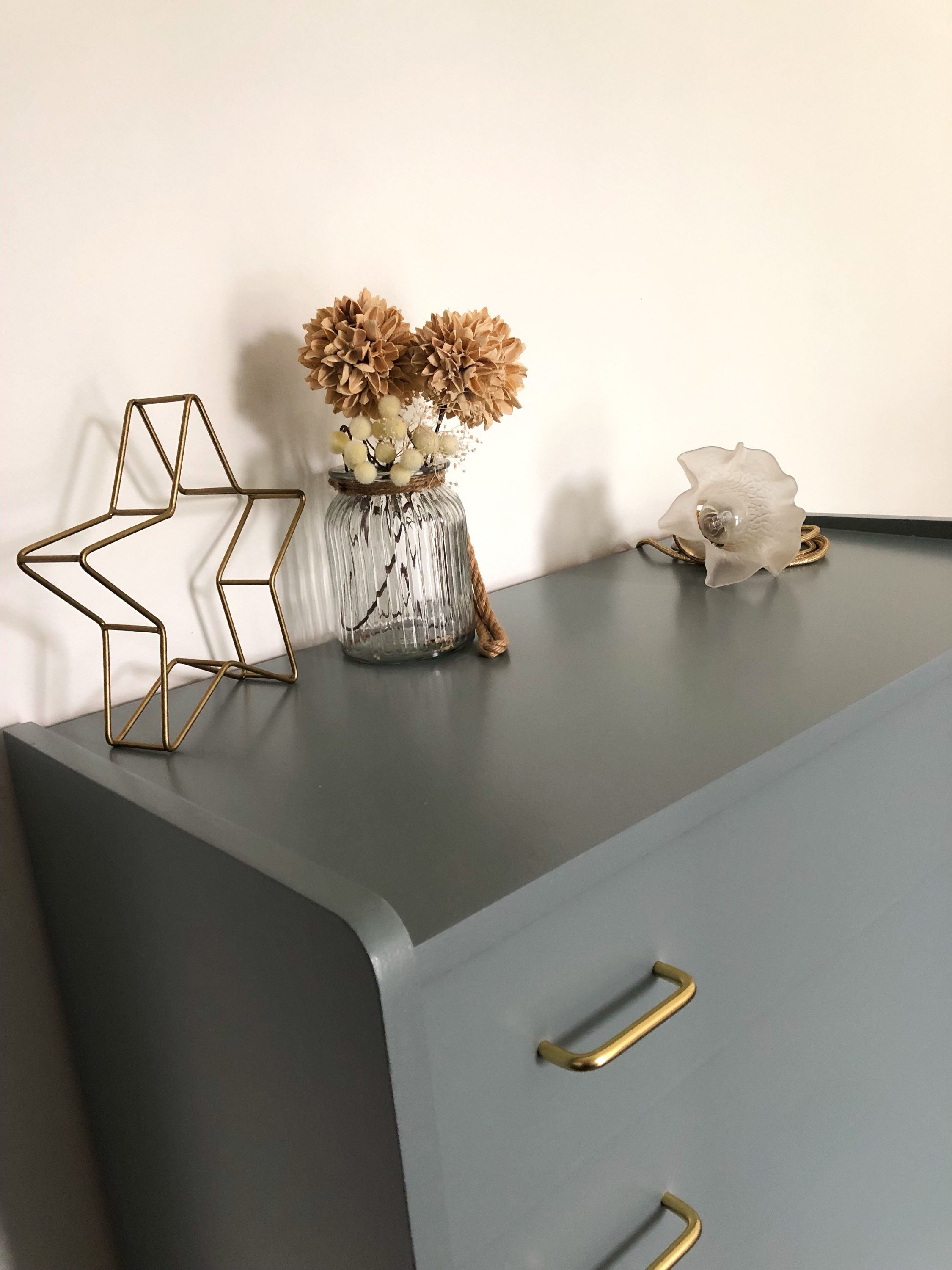 Commode Plummett pieds compas