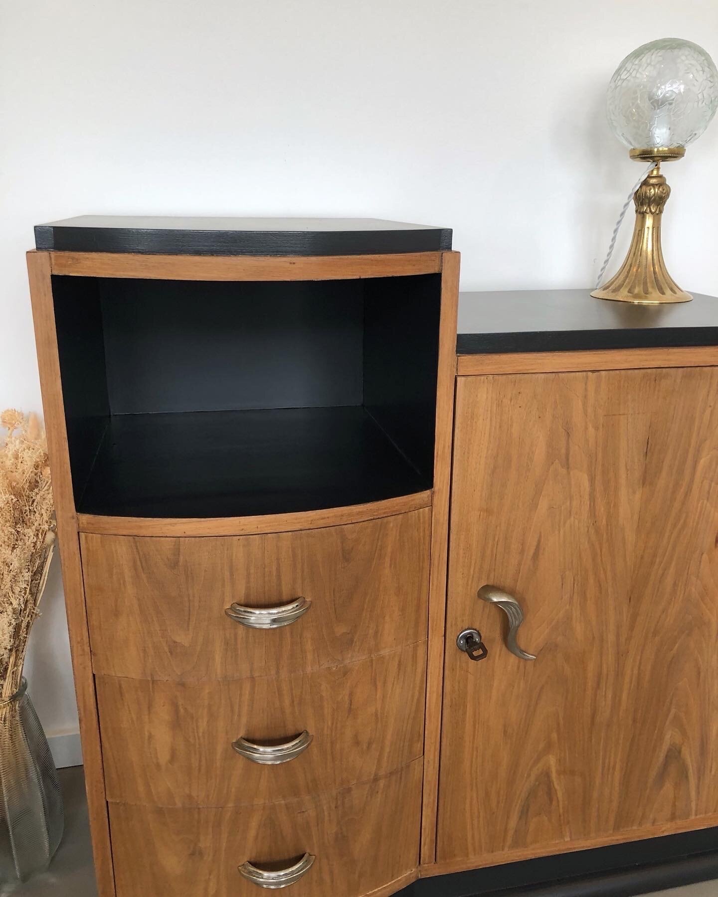 buffet art déco asymétrique noyer et black