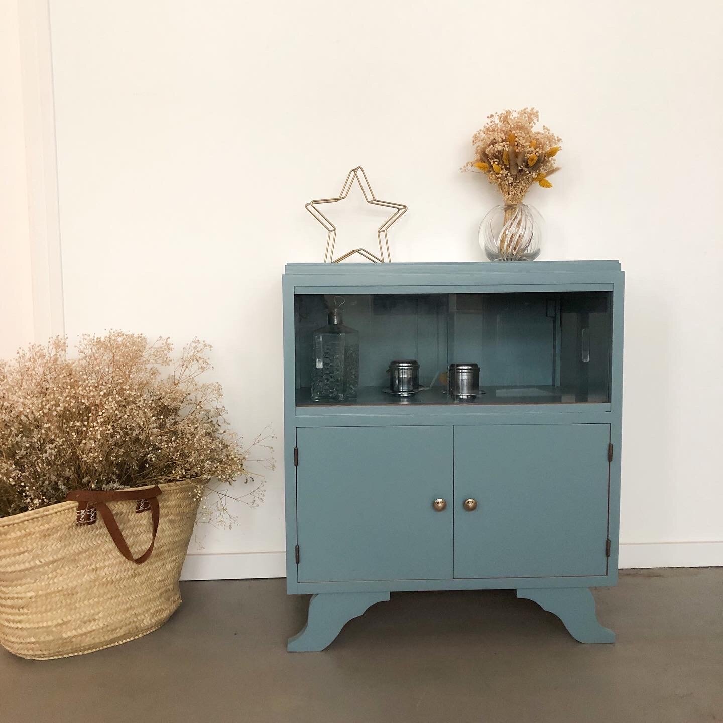 buffet vitrine thé fumé