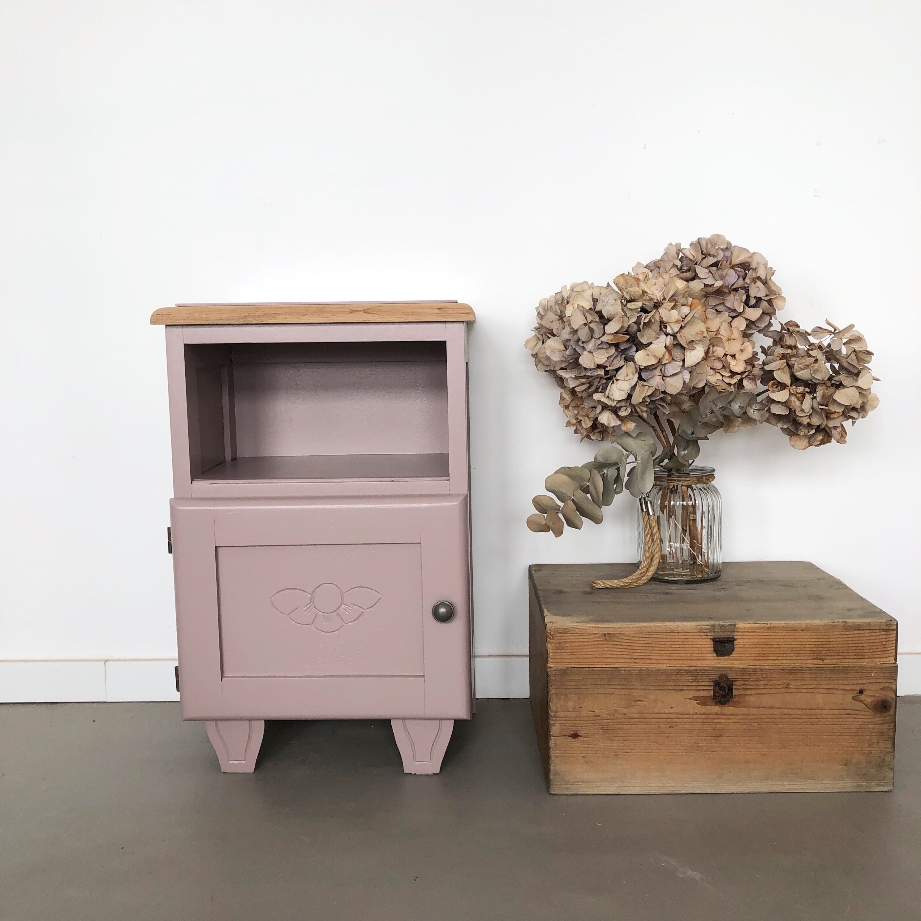 chevet mini Sulking room pink 1