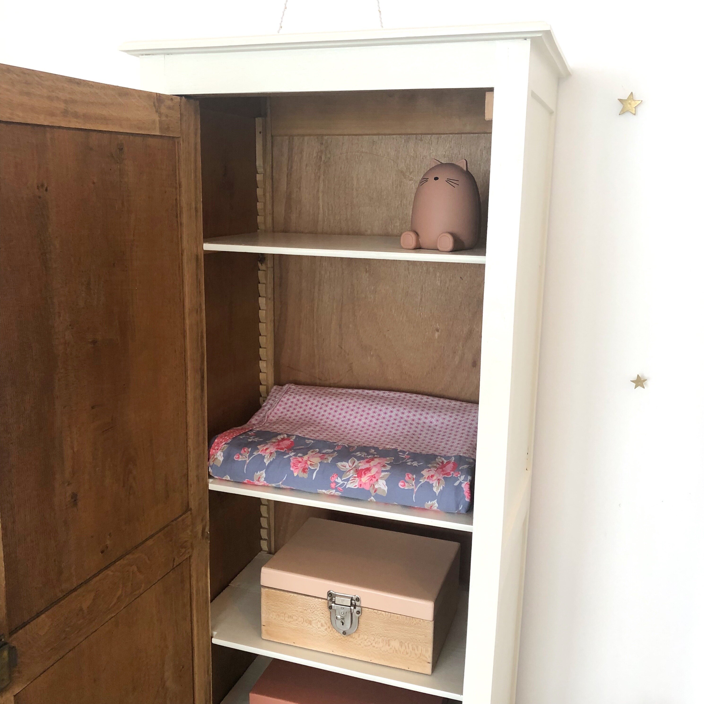 Armoire bonnetière Chèvrefeuille 4