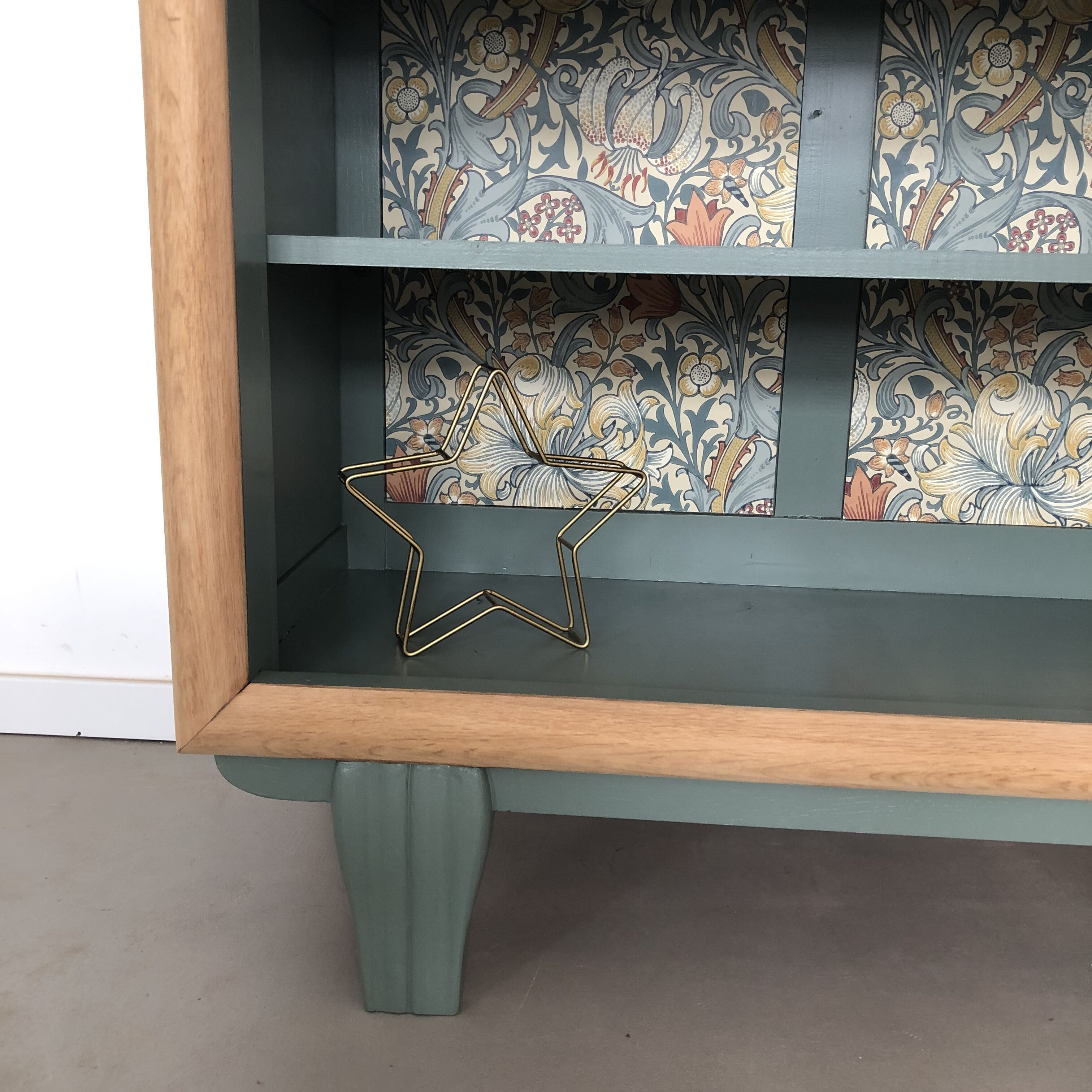 bibliothèque green smoke, papier peint Morris & Co