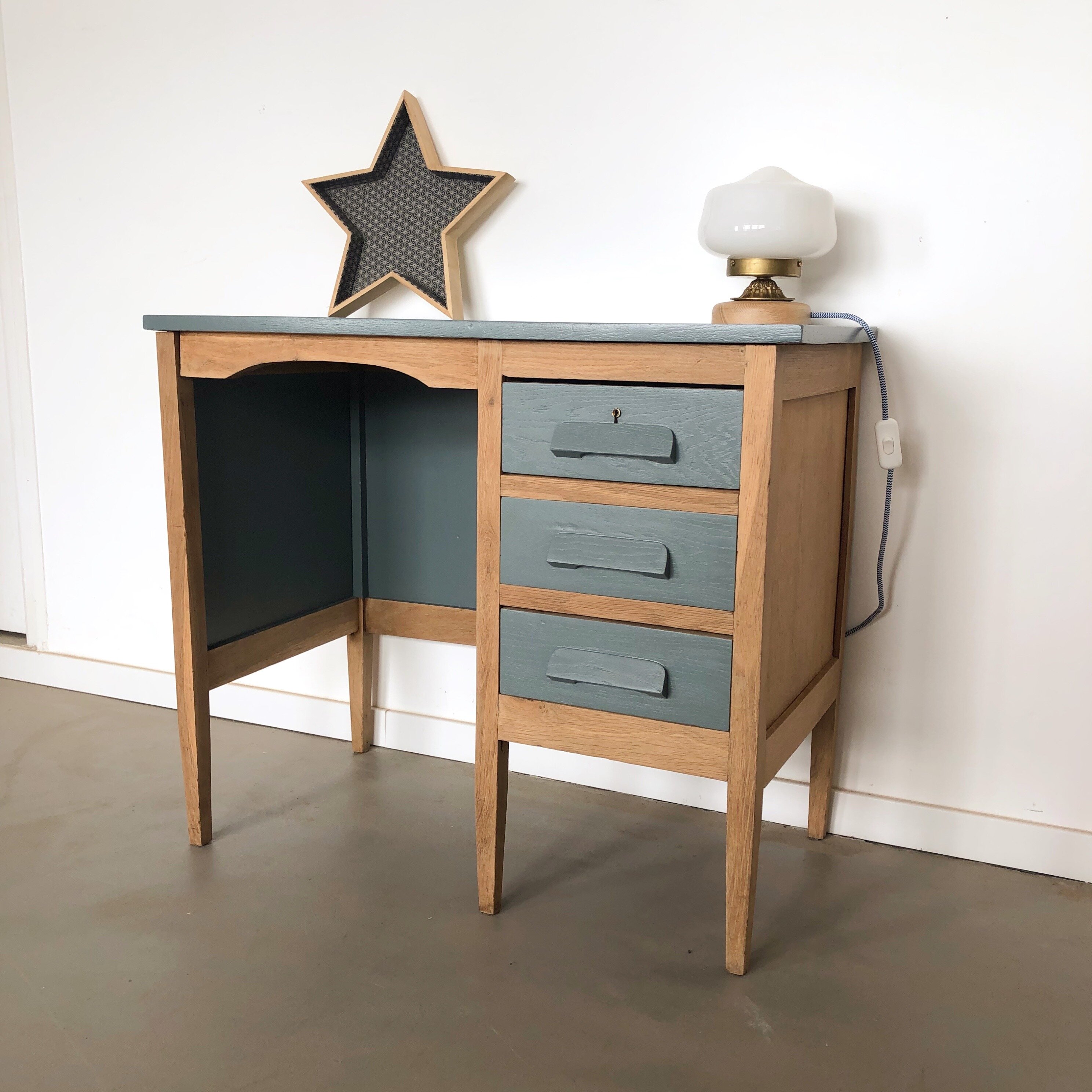 Bureau enfant en chêne Temps de bottes 1