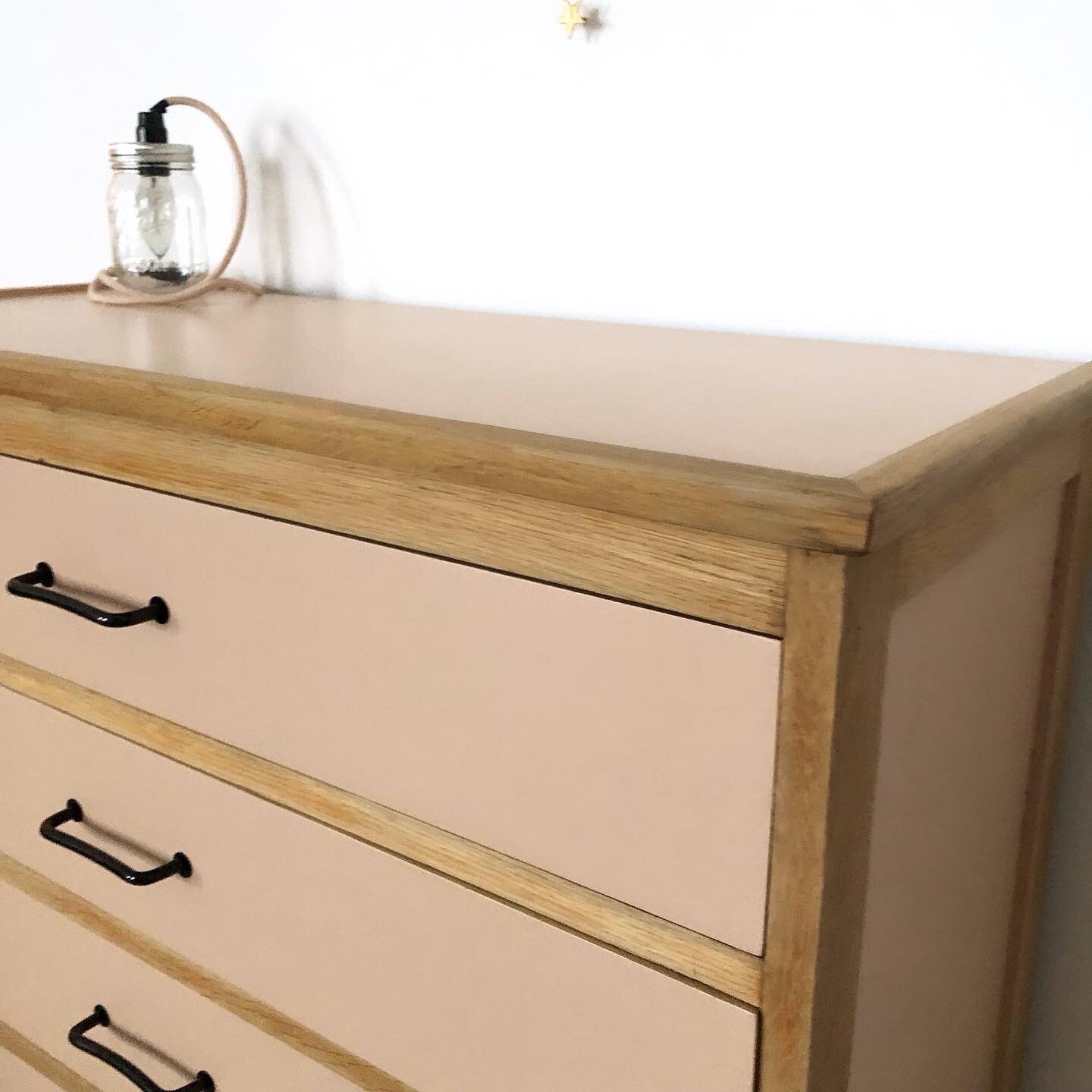 Commode la couleur du parfum 1