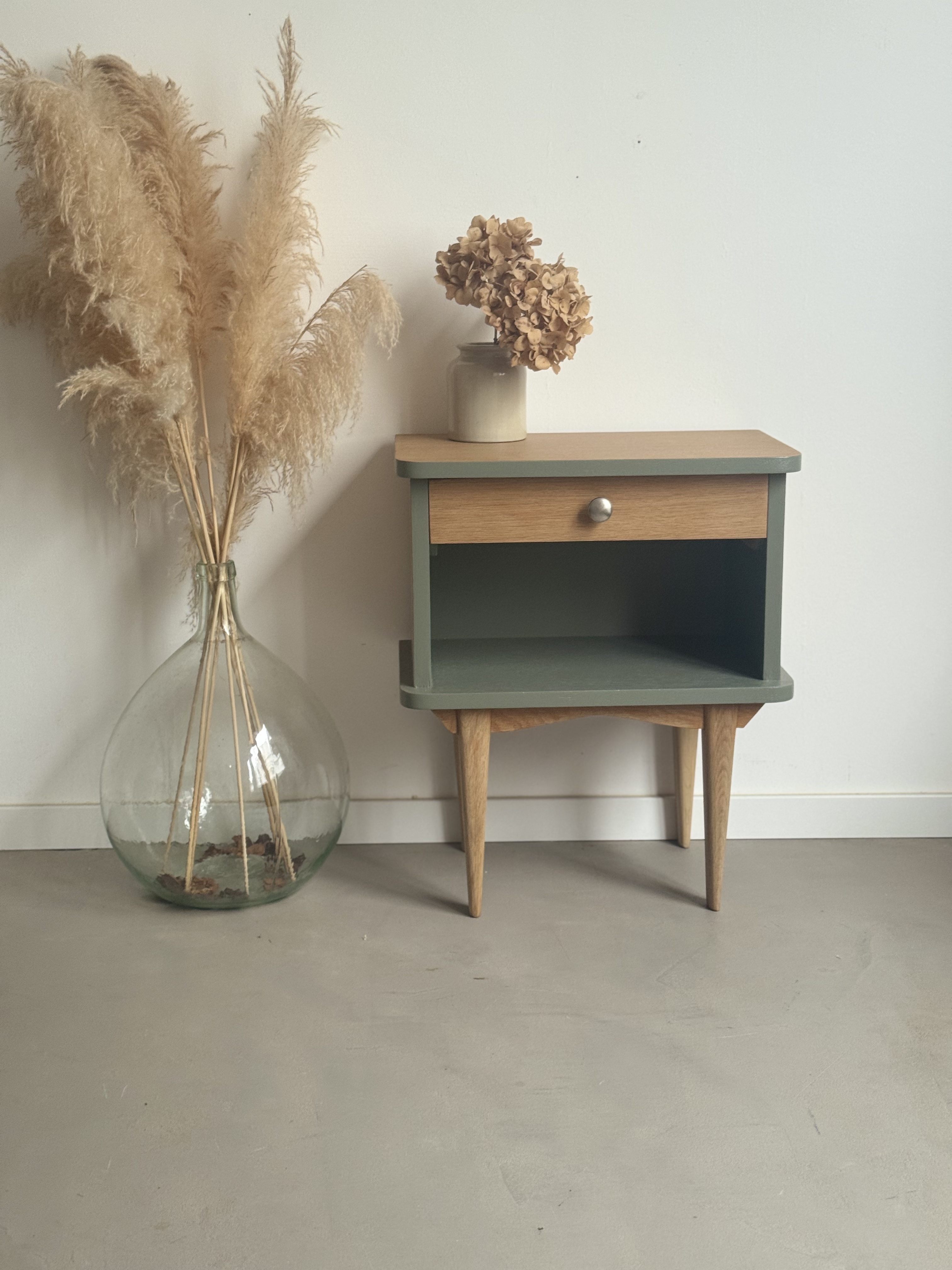 Chevet Laurier Sauce, niche et tiroir 1