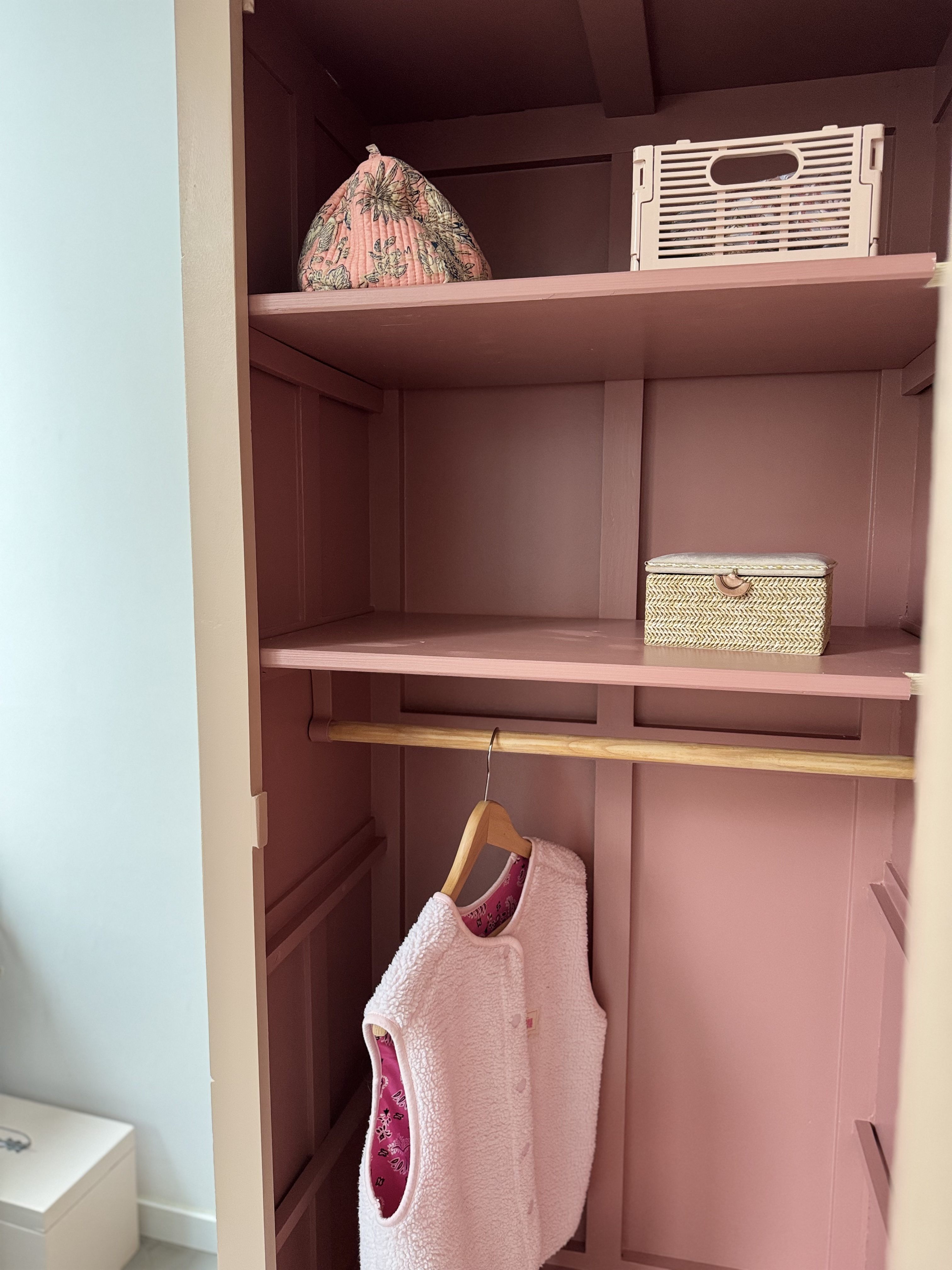 Armoire penderie la couleur du parfum 3
