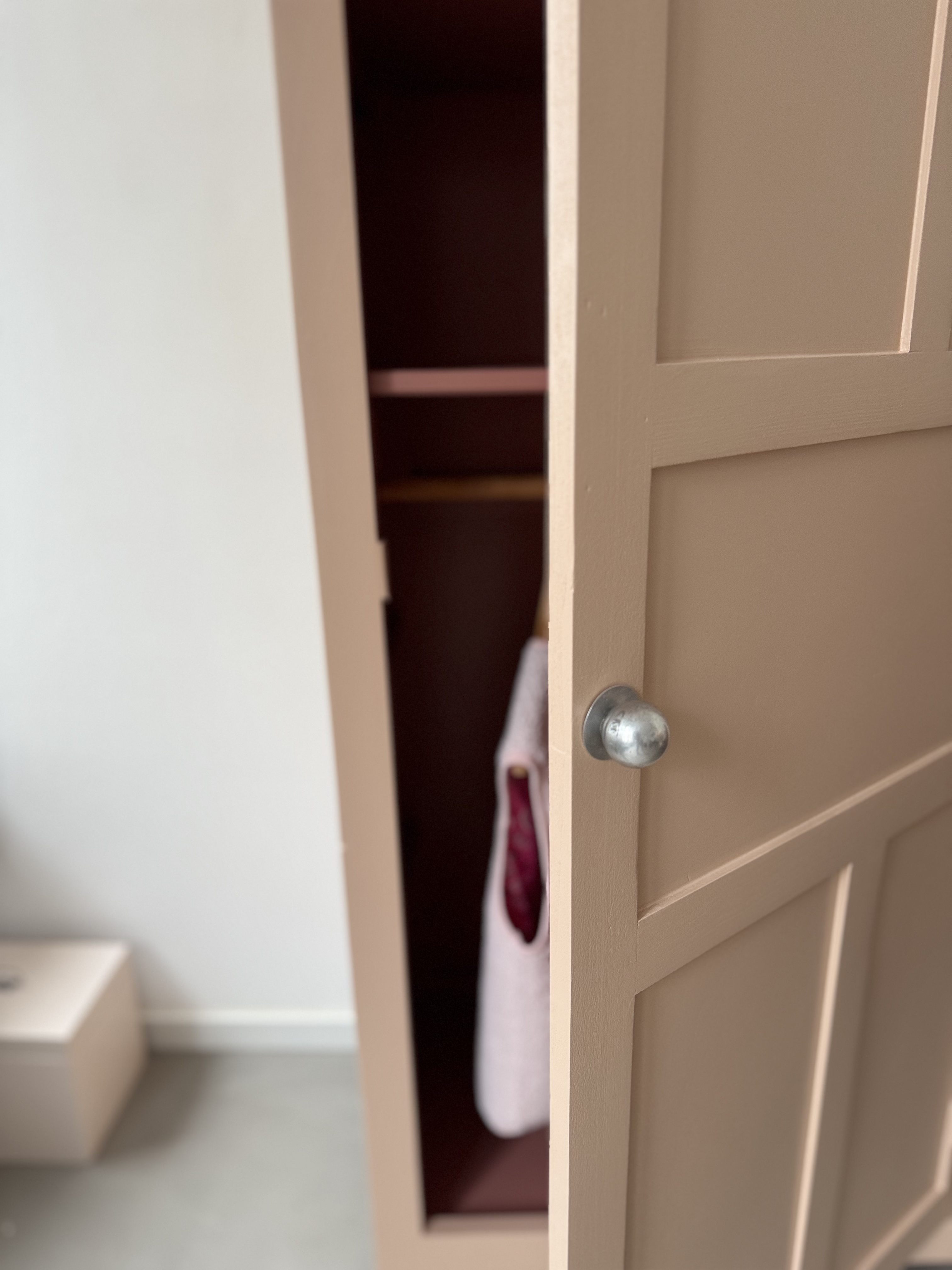 Armoire penderie la couleur du parfum 4