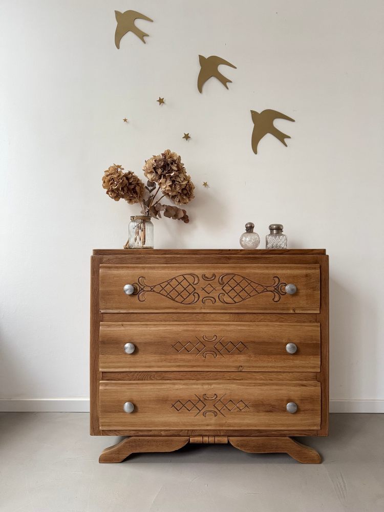 Armoire art déco bois sculpté