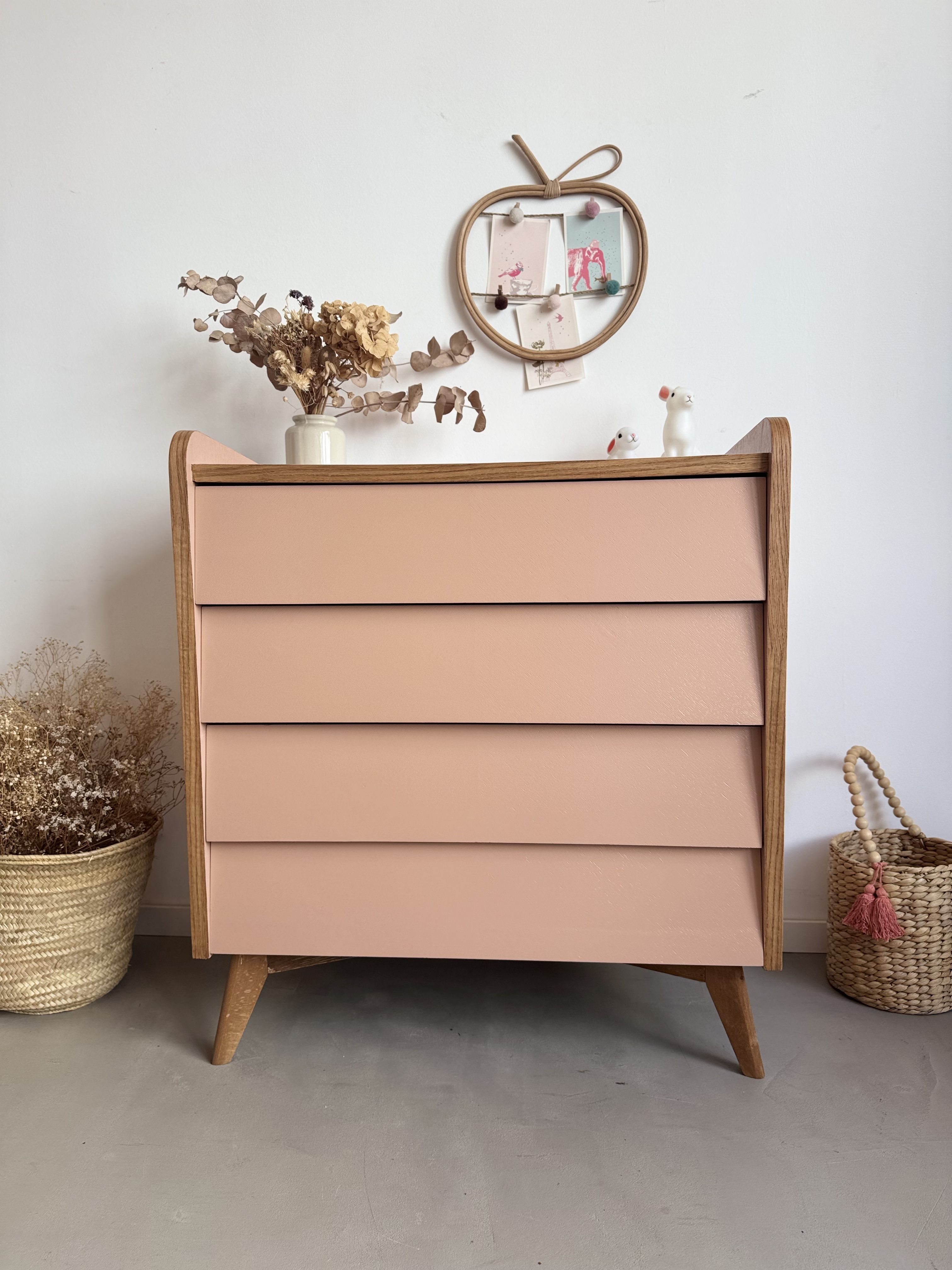 Commode Rose Ottoman et Musc